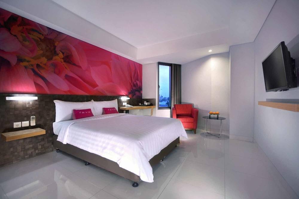 Aston Inn Pantai Losari ماكاسار المظهر الخارجي الصورة