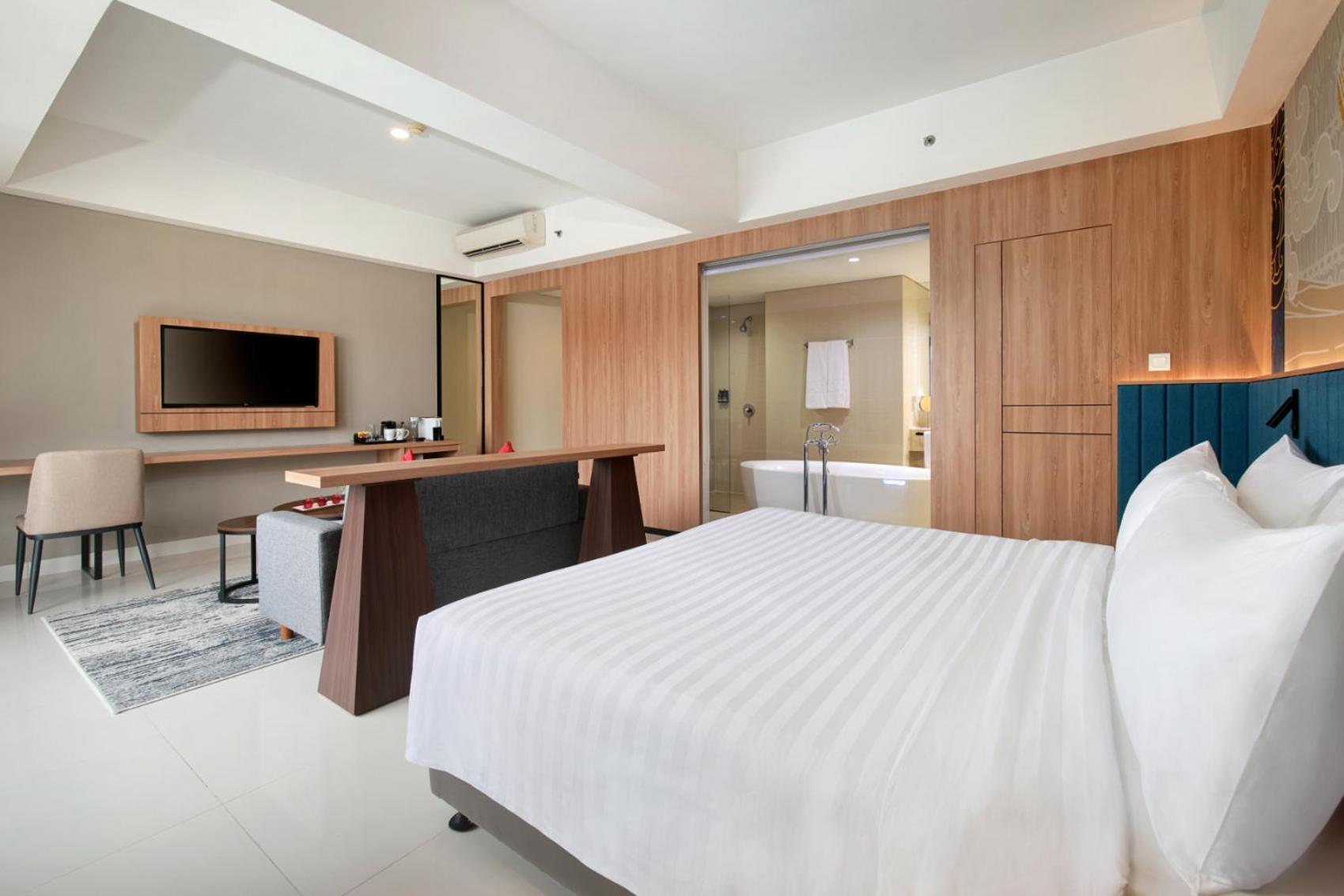 Aston Inn Pantai Losari ماكاسار المظهر الخارجي الصورة
