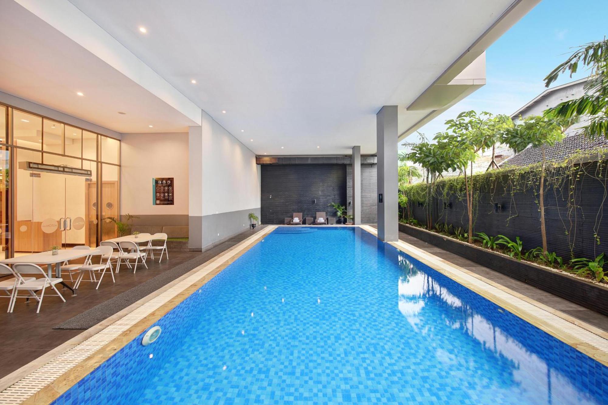 Aston Inn Pantai Losari ماكاسار المظهر الخارجي الصورة