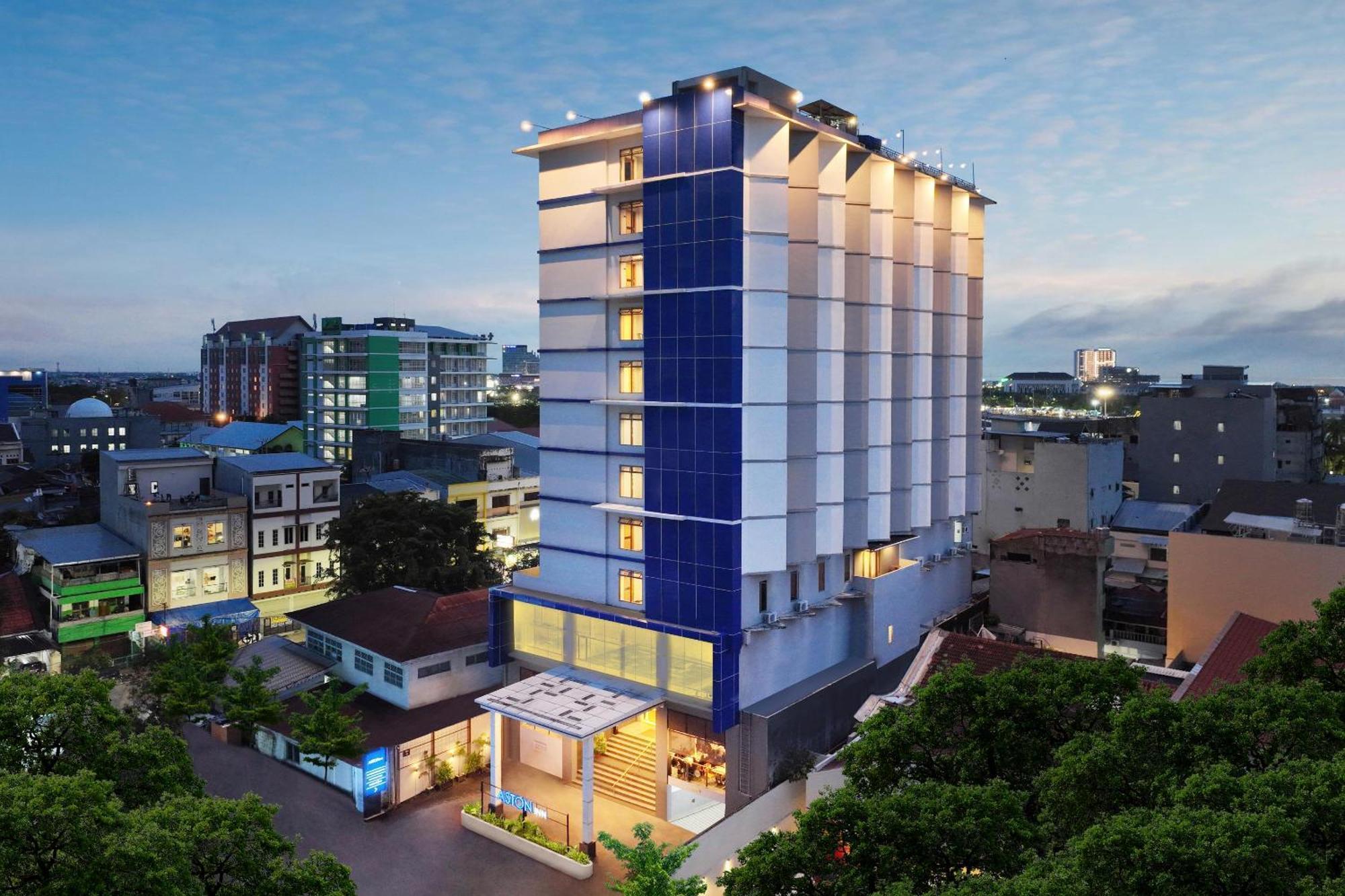 Aston Inn Pantai Losari ماكاسار المظهر الخارجي الصورة